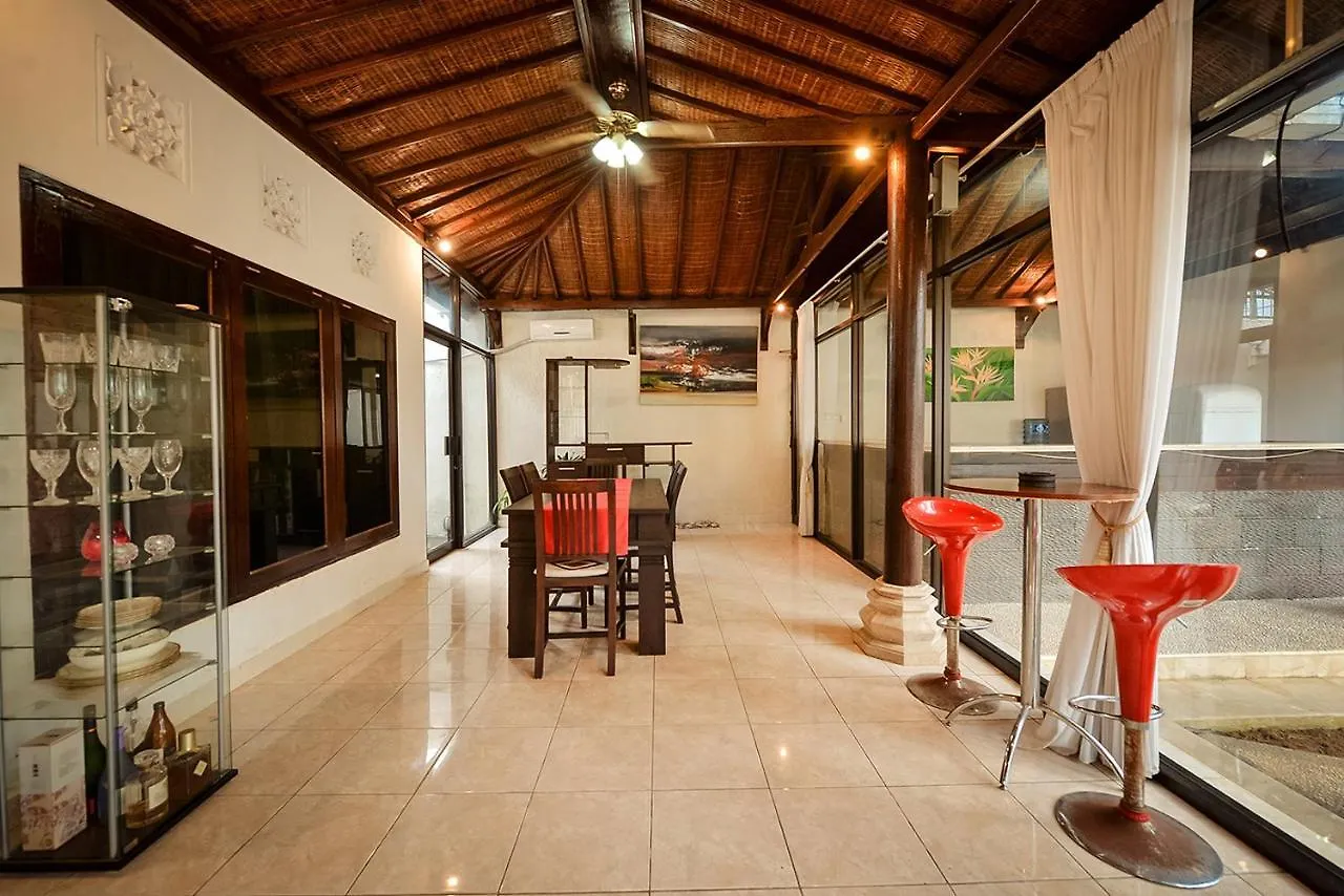 Villa Kurnia Kuta Kuta
